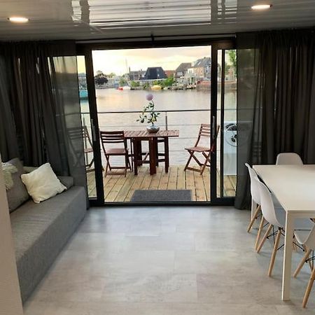 Unique New Houseboat Moored 4 Appartement Zwartsluis Buitenkant foto