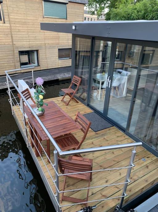 Unique New Houseboat Moored 4 Appartement Zwartsluis Buitenkant foto
