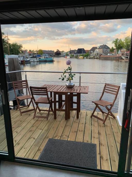 Unique New Houseboat Moored 4 Appartement Zwartsluis Buitenkant foto